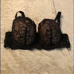 40D like new lace bra